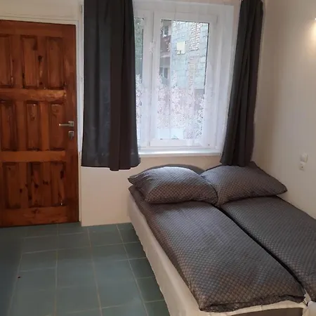 Chmurka ليبا